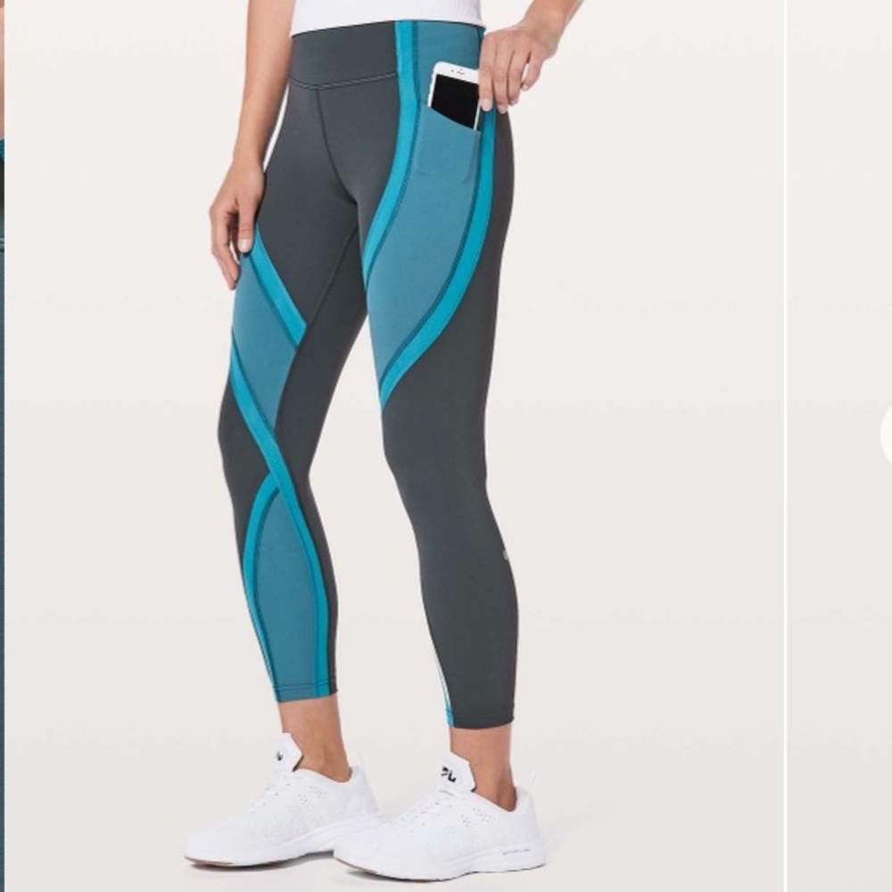 Lululemon Wild Twist 7/8 Tight *25